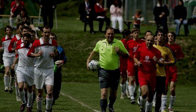 Einlaufen beim letzen Spiel der Saison